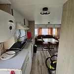 Spokojny Zakatek U Ediego Nad Morzem Prázdninový areál Smolne