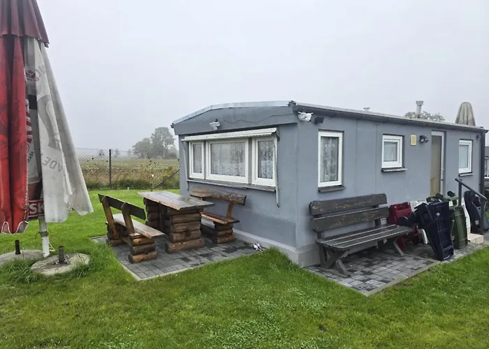 Spokojny Zakatek U Ediego Nad Morzem Parque de vacaciones *